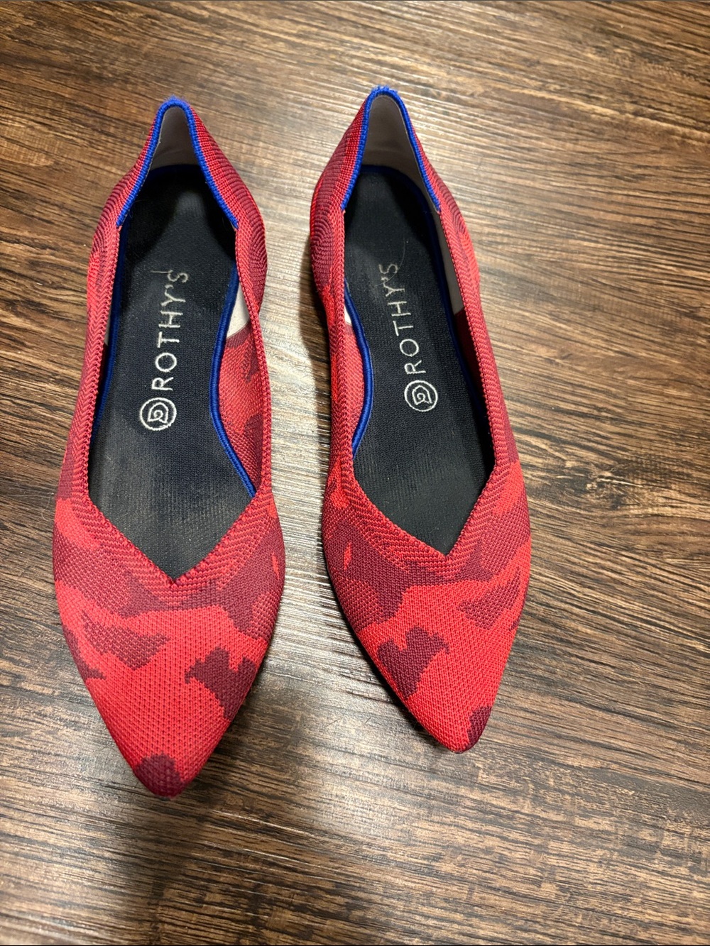 Rothy's Red Knit Pointed Flats with Dark Red Pattern